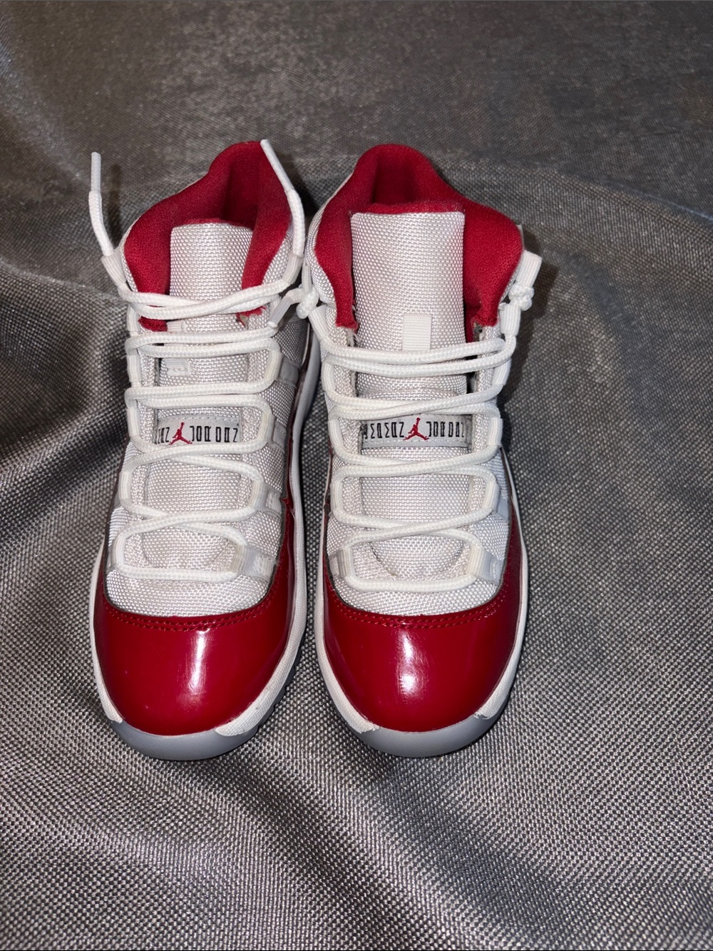 Jordan 11 Retro Cherry size 2Y